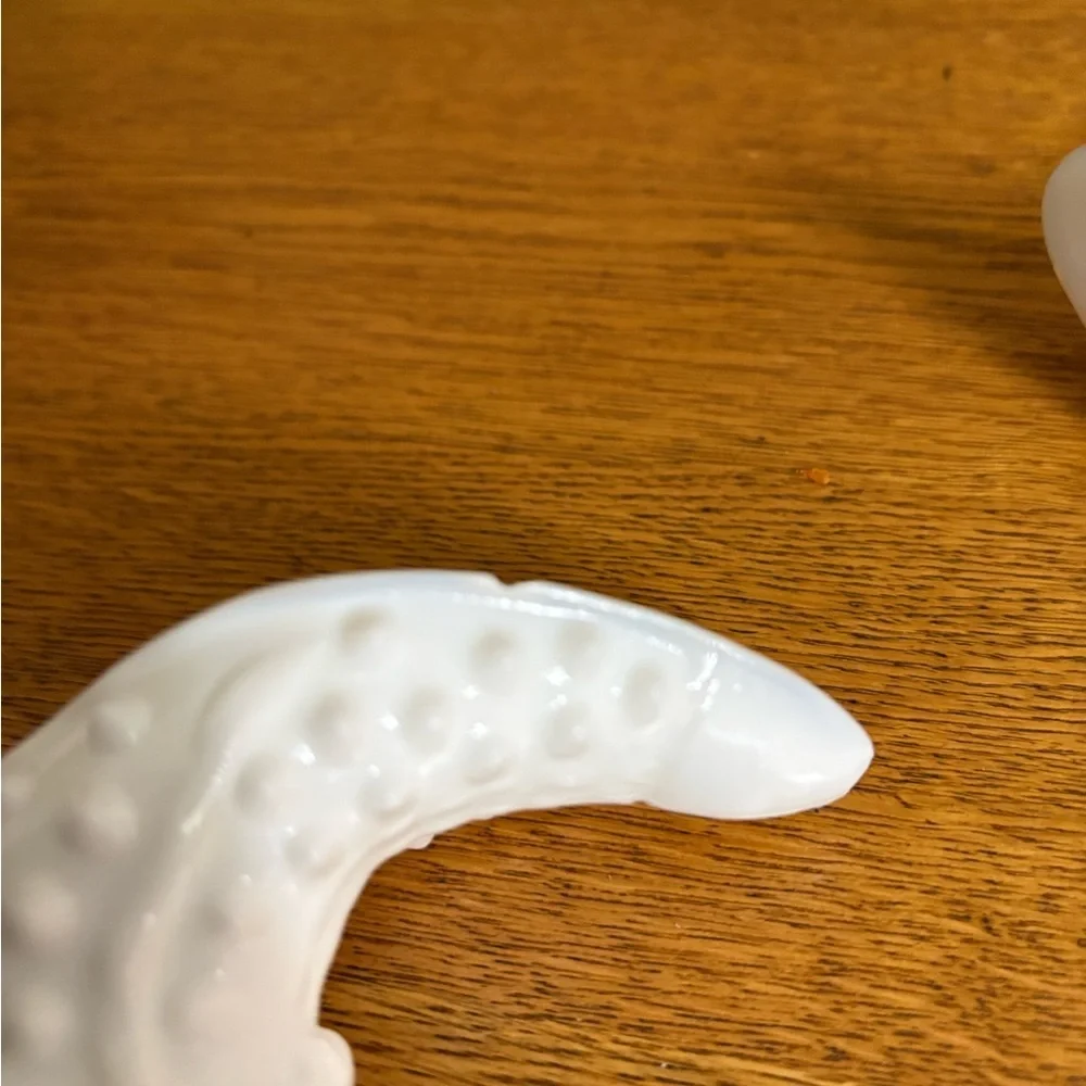 Vintage Fenton Milk Glass Daisy and Hobnail Slippers/ Shoes - Picture 6 of 10